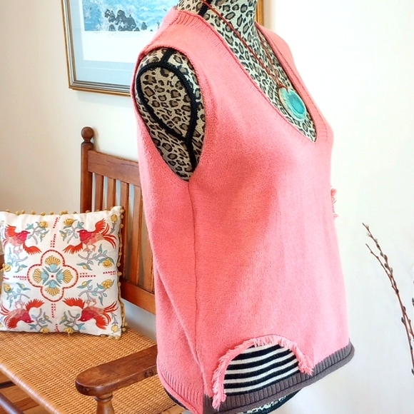 Cellabie Ladies V Neck Sweater Vest Size:L Color:Pink, Yellow, Black - Picture 4 of 11